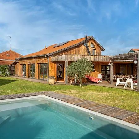 Maison Familiale Style Loft A - 10 Personnes, Piscin - Fr-1-319-563 Villa