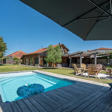 Villa Maison Familiale Style Loft A - 10 Personnes, Piscin - Fr-1-319-563