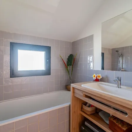 Maison Familiale Style Loft A - 10 Personnes, Piscin - Fr-1-319-563 *