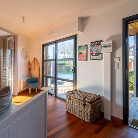 Maison Familiale Style Loft A - 10 Personnes, Piscin - Fr-1-319-563 Vila *